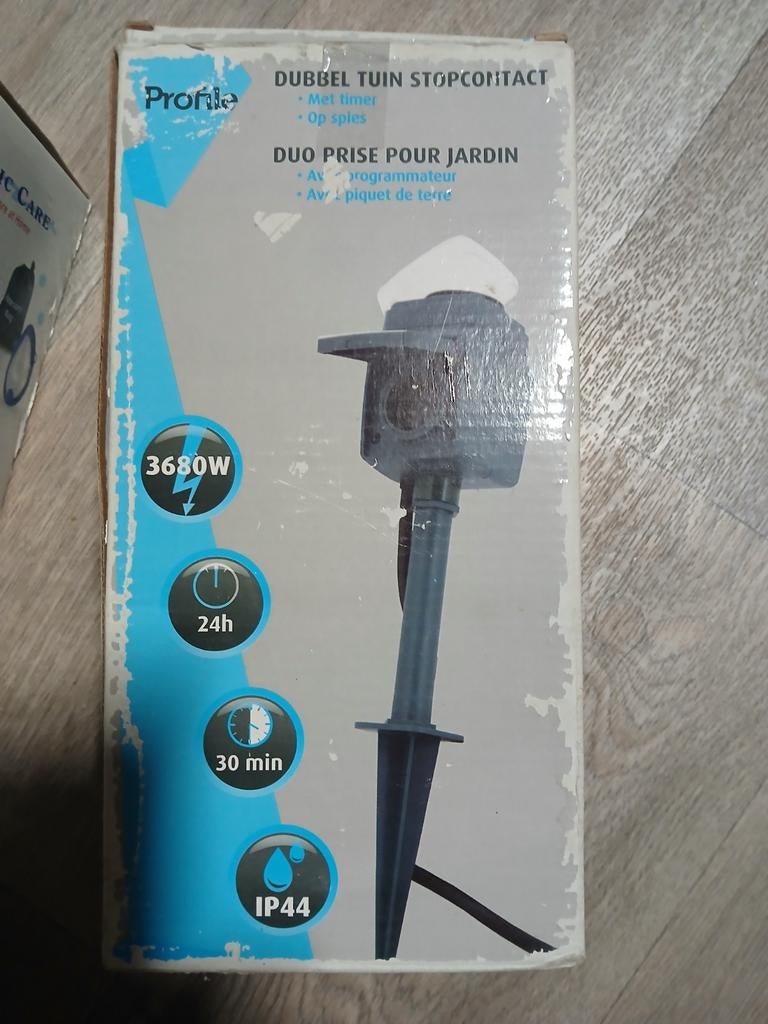 Dubbel tuin stopcontact Met timer op spies, Ophalen of Verzenden
