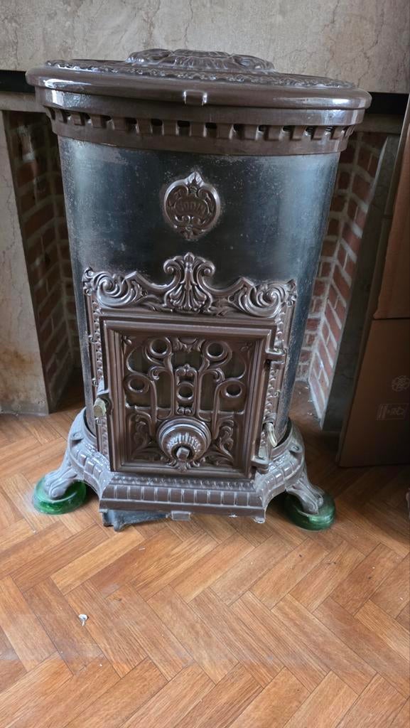 Kachel „Le Petit Godin”, Ophalen