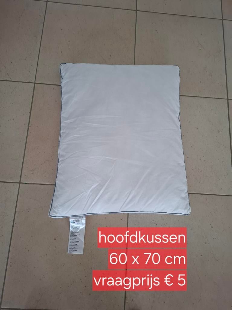 Hoofdkussen 60 x 70 cm, Ophalen of Verzenden, Zo goed als nieuw, Wit, Rechthoekig