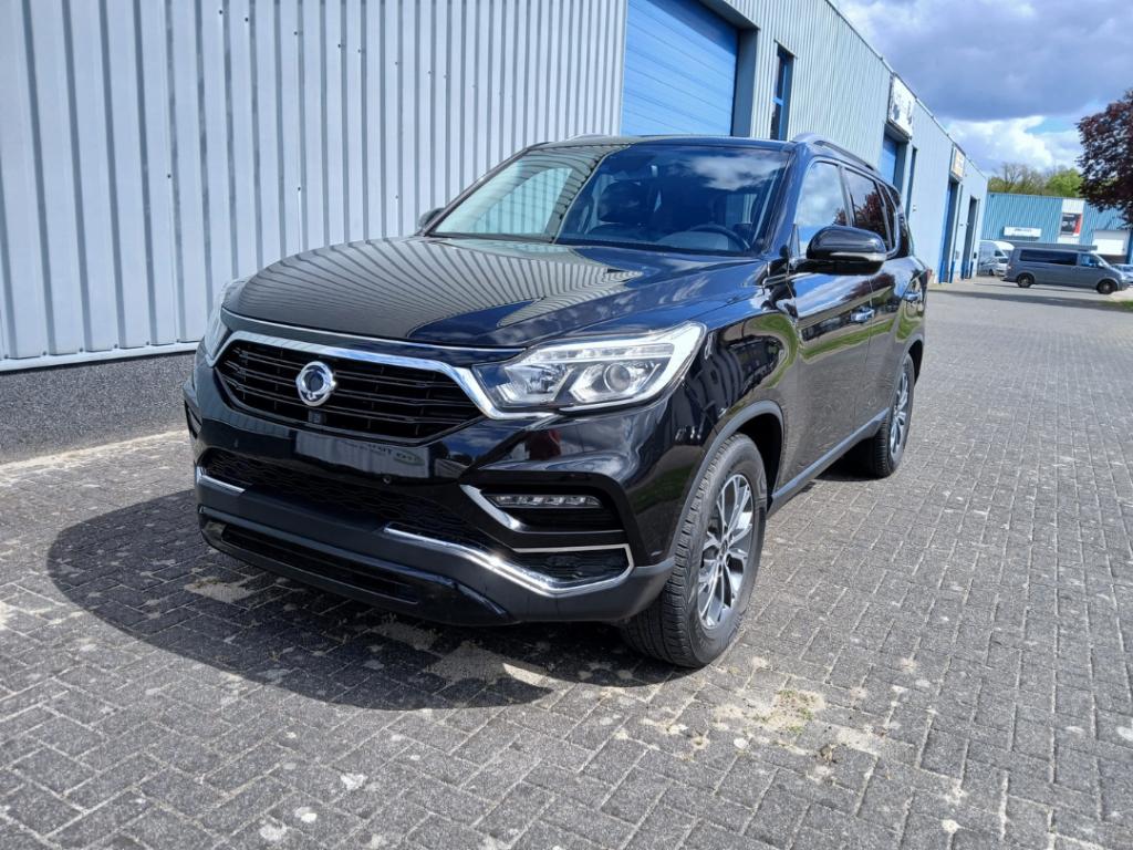 SsangYong Rexton 2.2 diesel 2019, Auto's, SsangYong, Automaat, 4 cilinders, Zwart, Leder