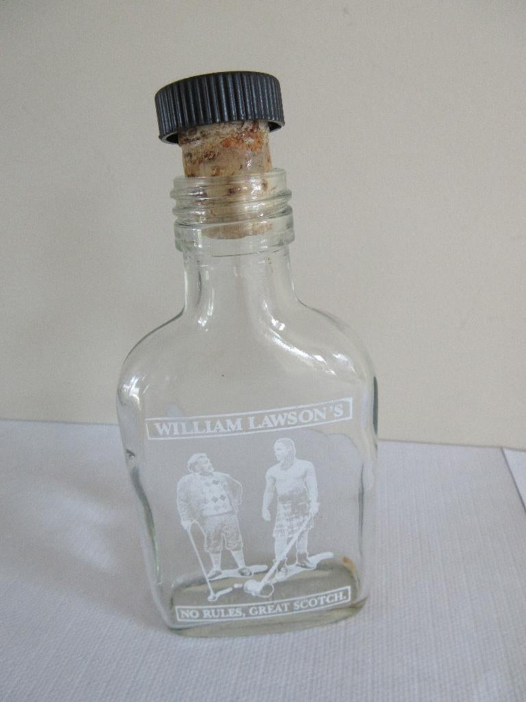 Petite bouteille de poche vide à whisky WILLIAM LAWSON'S, Collections, Enlèvement