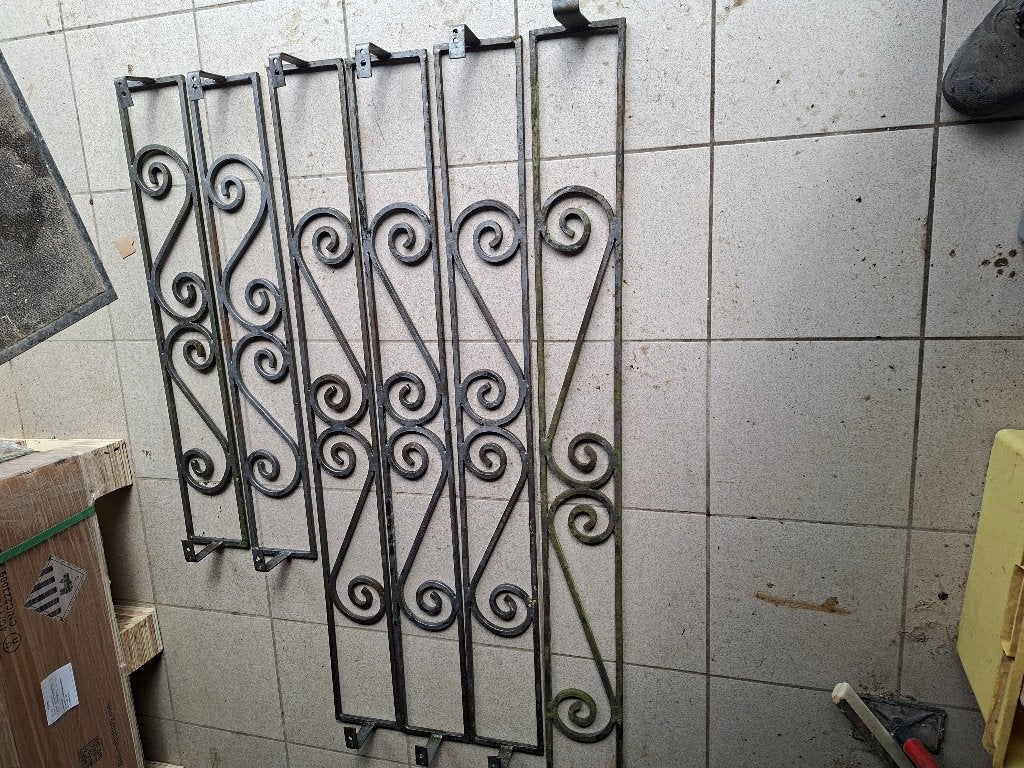 support pot de fleurs, Balcon, Comme neuf, Enlèvement, Moins de 40 cm