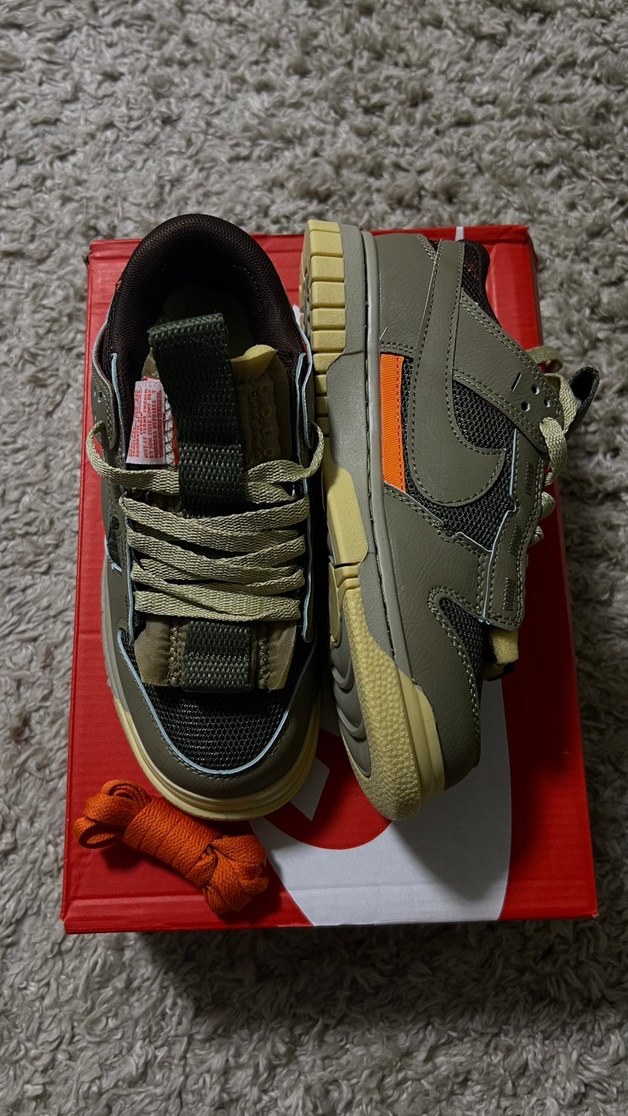 nike dunk low olive, Vêtements | Femmes, Chaussures, Enlèvement ou Envoi, Comme neuf