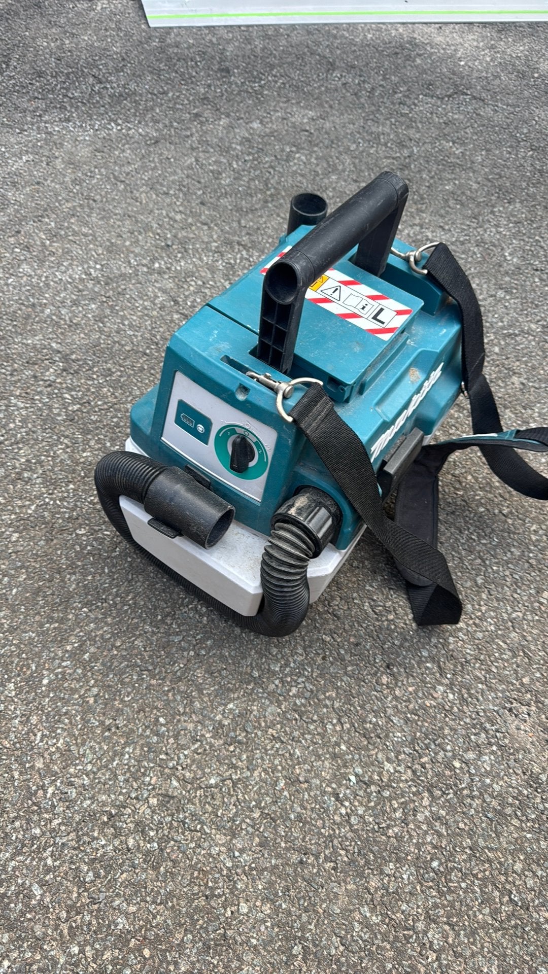 Aspirateur Makita, Bricolage & Construction, Enlèvement, Comme neuf