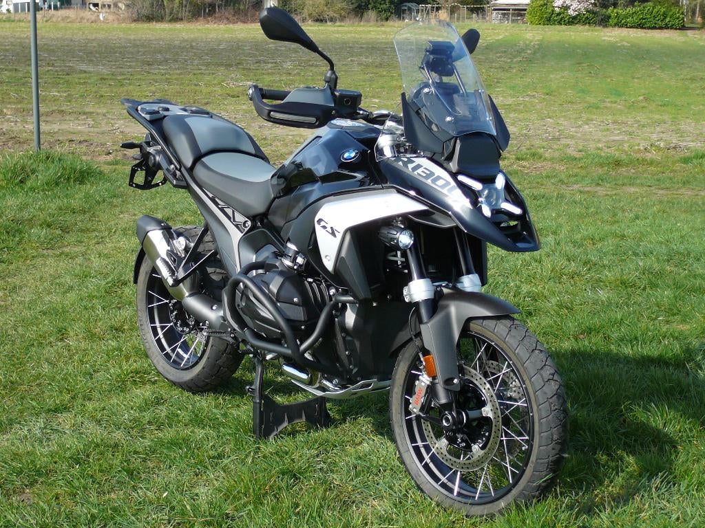 BMW R 1300 GS TRIPLE BLACK FULL OPTION **TVA/BTW**, Handvatverwarming, 2 cilinders, Bedrijf, Meer dan 35 kW