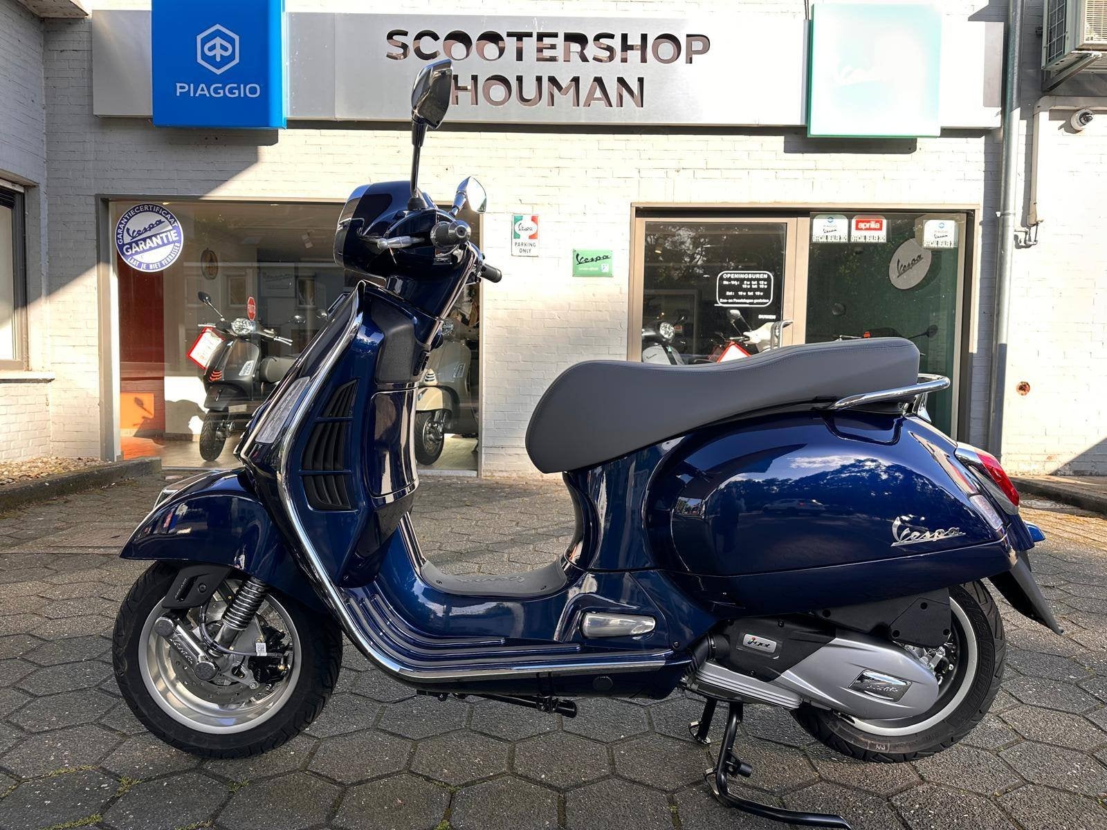 Vespa GTS 125 cc Blu Ennergico (nr.25), Nieuw, Benzine, 125 cc, Overige modellen
