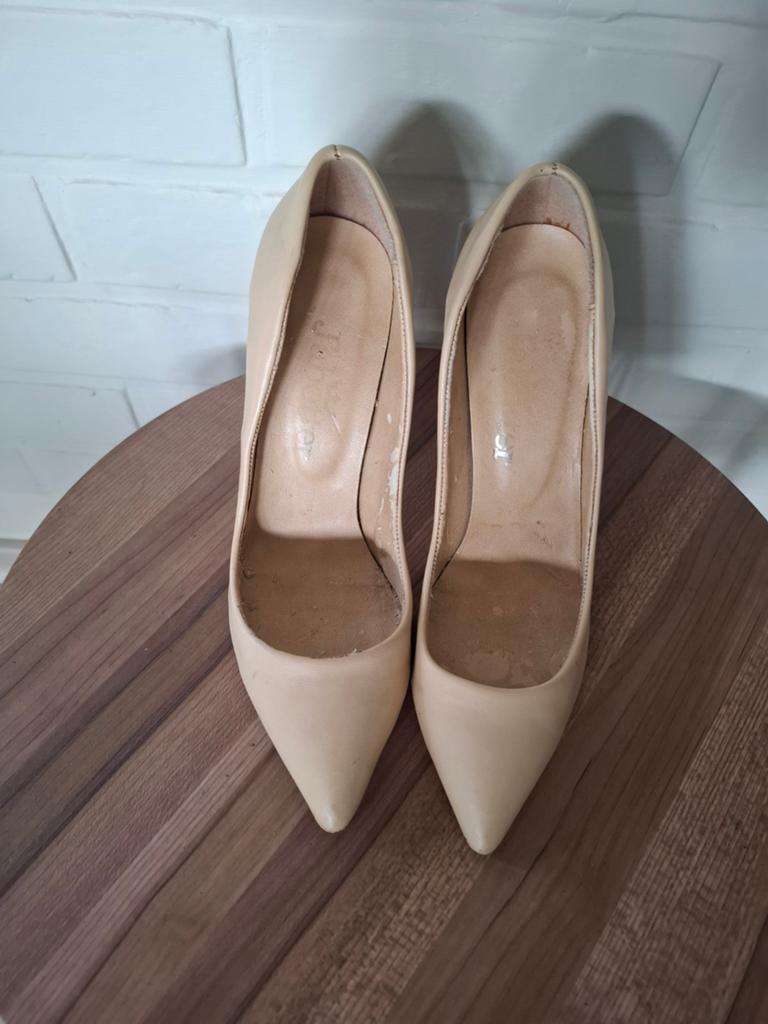 Jabotter pumps maat 39, Ophalen, Pumps