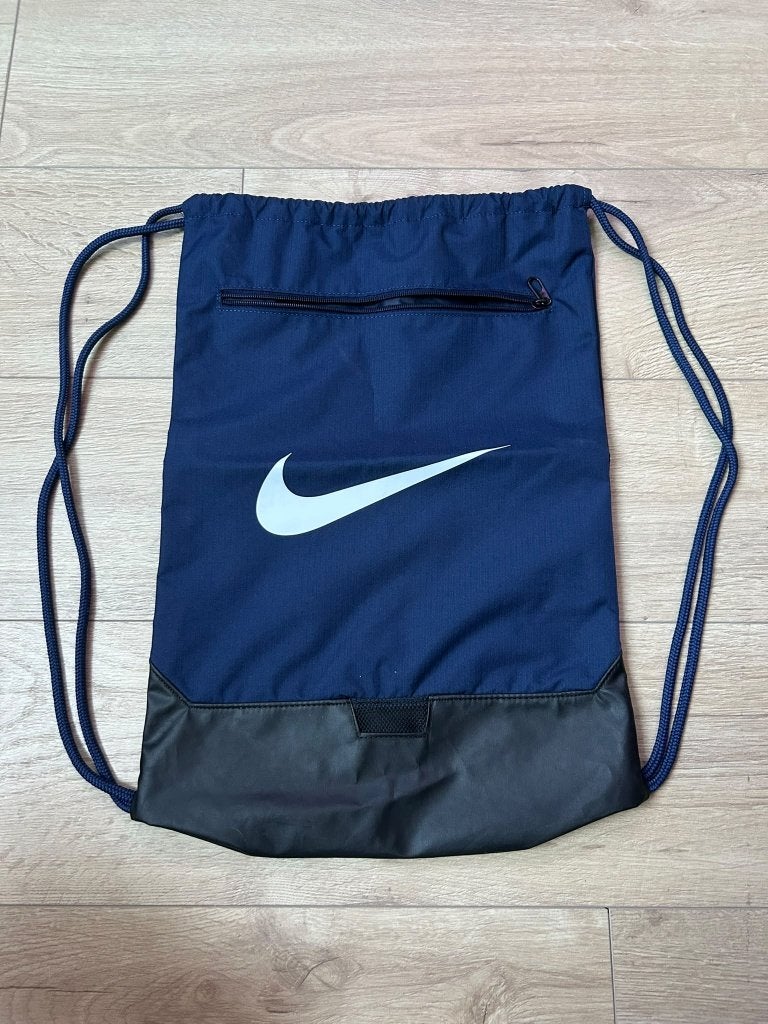 Nike Lichte Rugtas, Handtassen en Accessoires, Overige merken, Gebruikt, 25 tot 40 cm, Ophalen of Verzenden