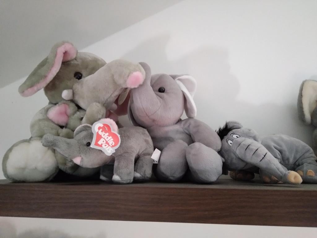 Olifant pluche, Ophalen of Verzenden, Zo goed als nieuw, Olifant