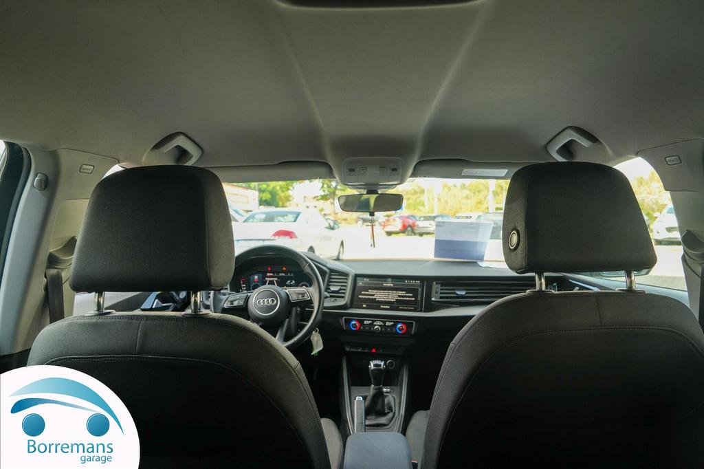 Audi A1 1.0 25 TFSI ATTRACTION NAVI/CARPLAY/PARKEERHULP/..., 0 kg, USB, A1, 95 pk