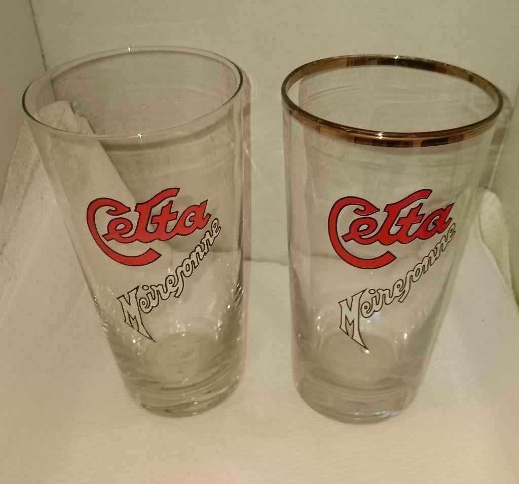 Celta Pils Meiresonne 2 verschillende glazen, Enlèvement ou Envoi, Comme neuf, Verre ou Verres