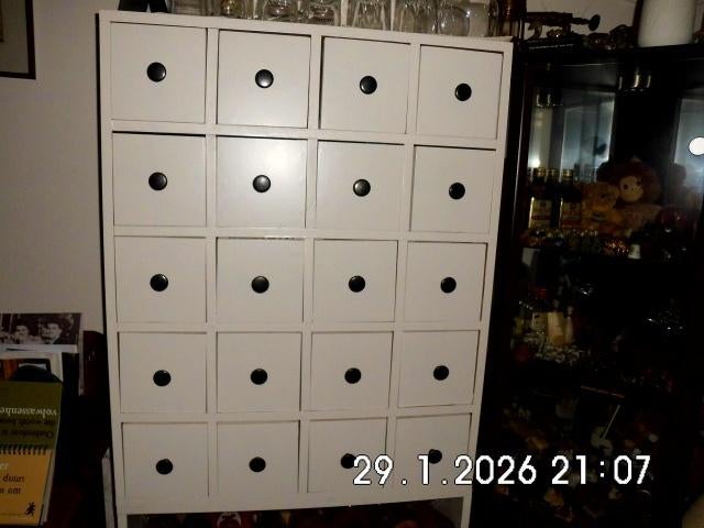 APOTHEKERS KAST, Ophalen