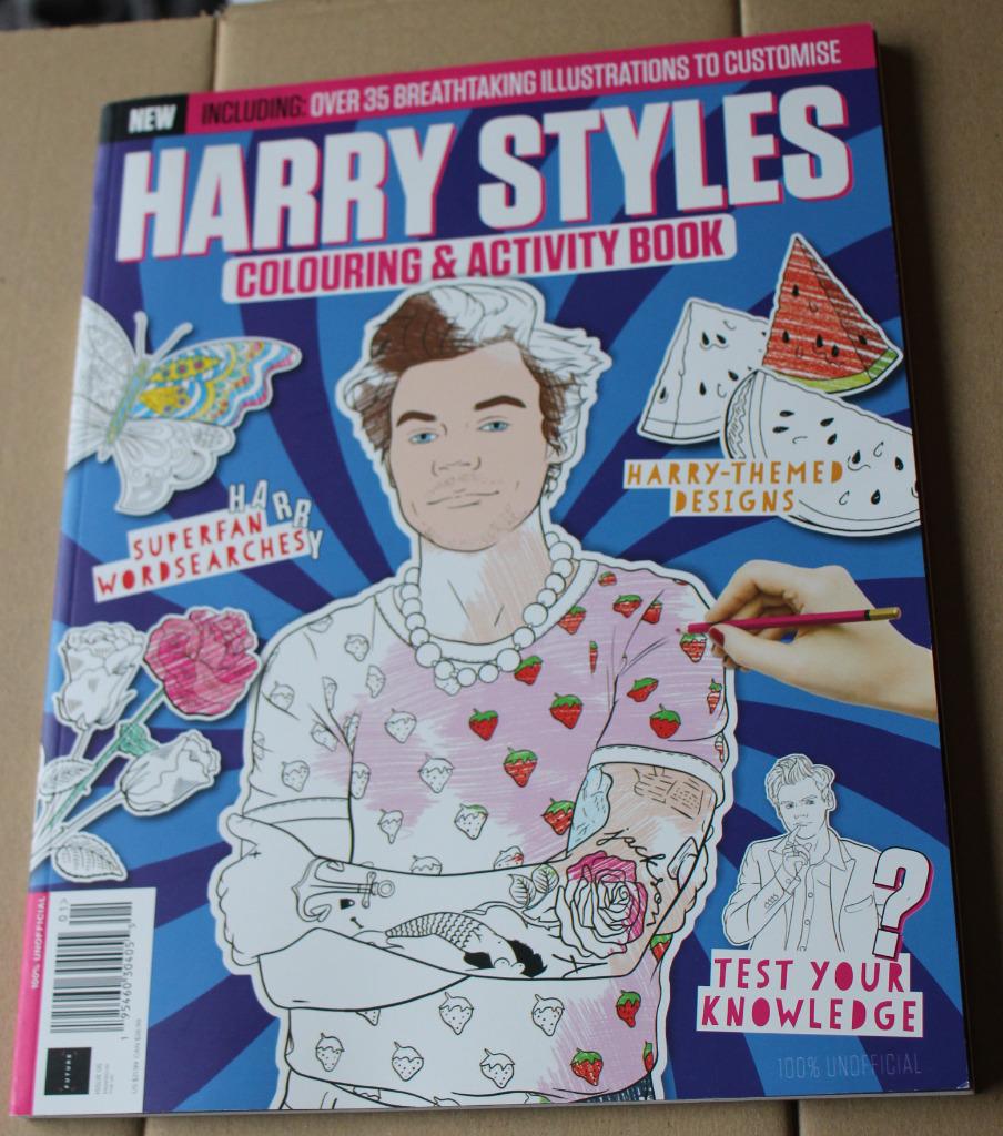 HARRY STYLES : Colouring & Activity Book, Ophalen of Verzenden, Nieuw, Artiest
