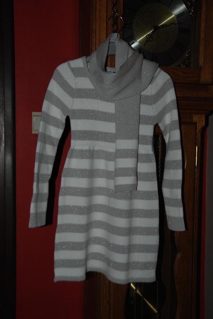 Noël Robe et écharpe gris argenté et blanc T122 TBon Etat!, Robe ou Jupe, Enlèvement ou Envoi, Comme neuf, Fille