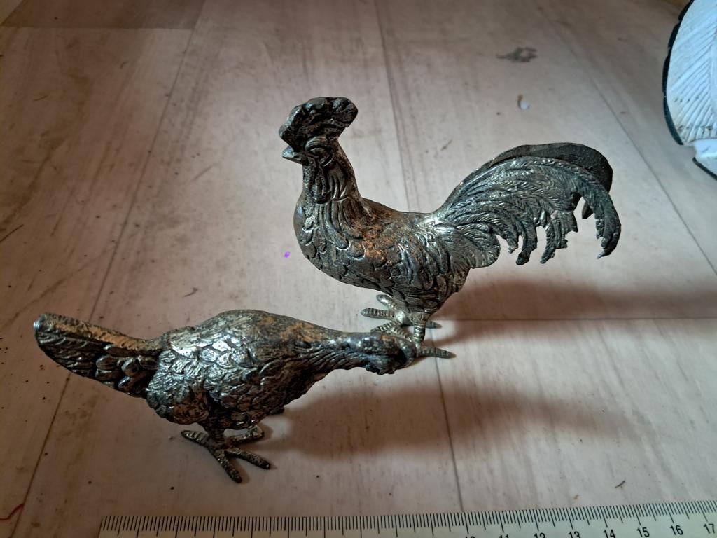 Figurines : couple de coq et de poulet, Antiquités & Art, Enlèvement ou Envoi