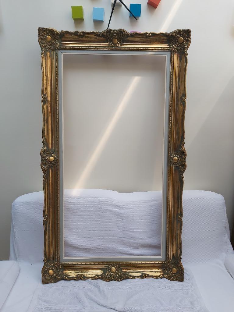 Encadrement pour tableaux, Enlèvement