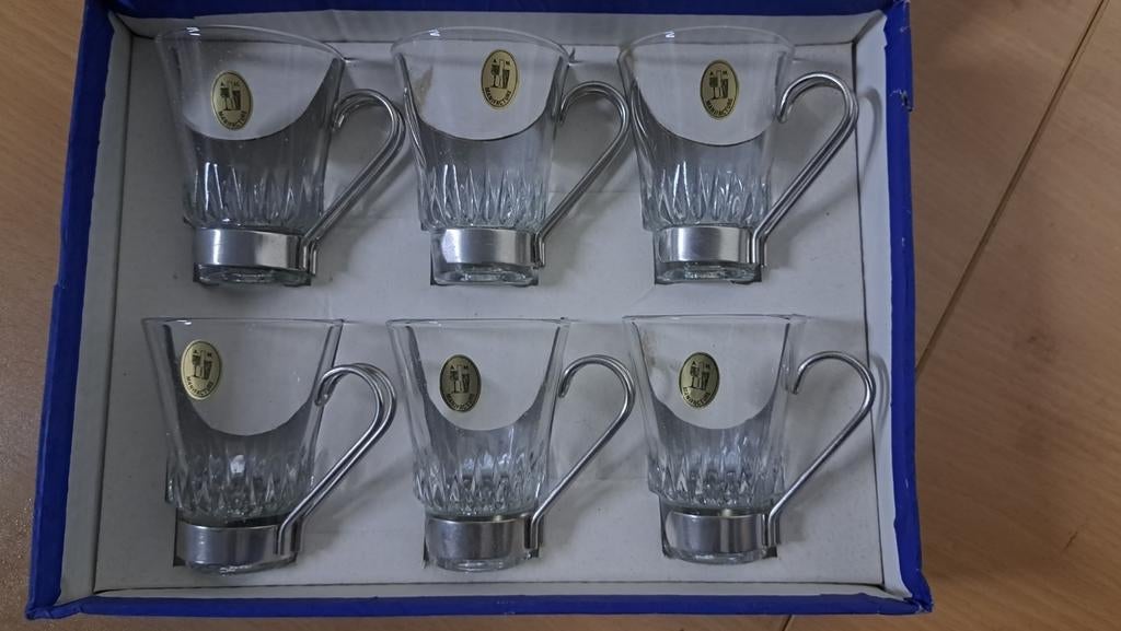 6 verres travaillés, Enlèvement ou Envoi