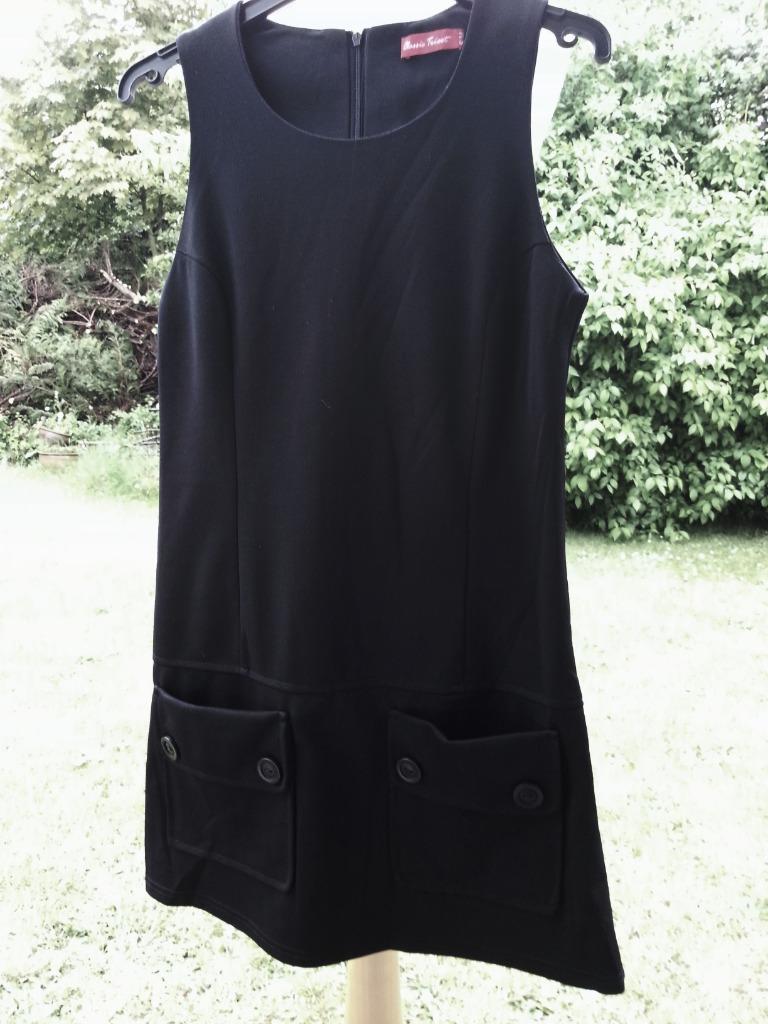 zwart kleedje (model overgooier) 2 grote zakken S-M Nieuw, Enlèvement ou Envoi, Neuf, Noir