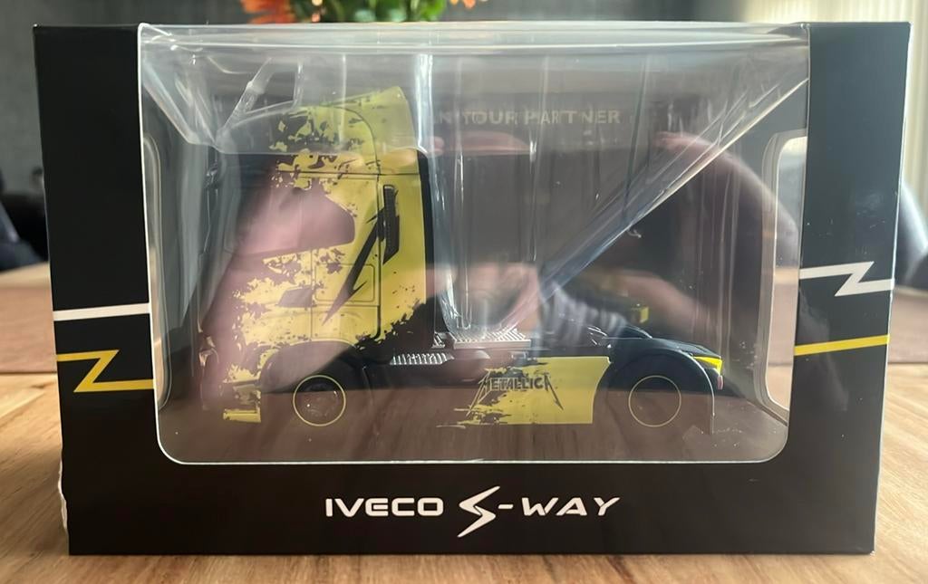 Metallica - 72 Seasons - Model Truck - Iveco S-Way - Nieuw, Ophalen of Verzenden, Nieuw