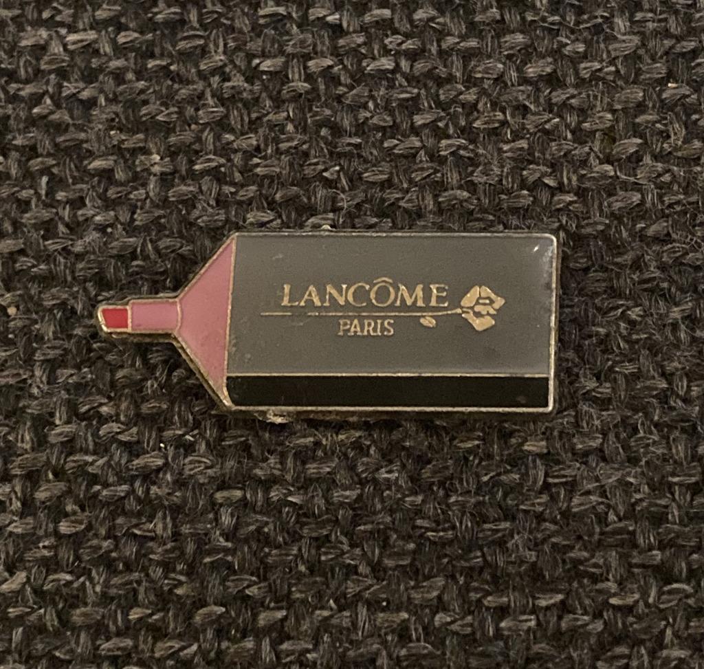 PIN - LANCÔME - PARIS - COSMETICA, Collections, Envoi, Utilisé, Marque, Insigne ou Pin's