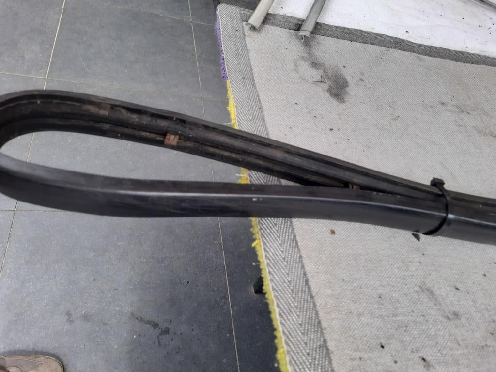 Bmw e24 rubber gedeelte achterbumper, Ophalen