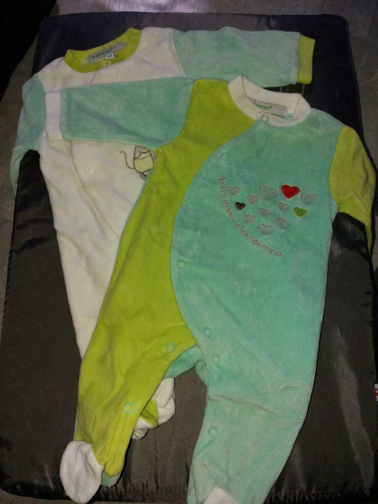 Lot 2 Pyjama velours bébé garçon T56, Garçon, Vêtements de nuit ou Sous-vêtements, Utilisé, Enlèvement ou Envoi