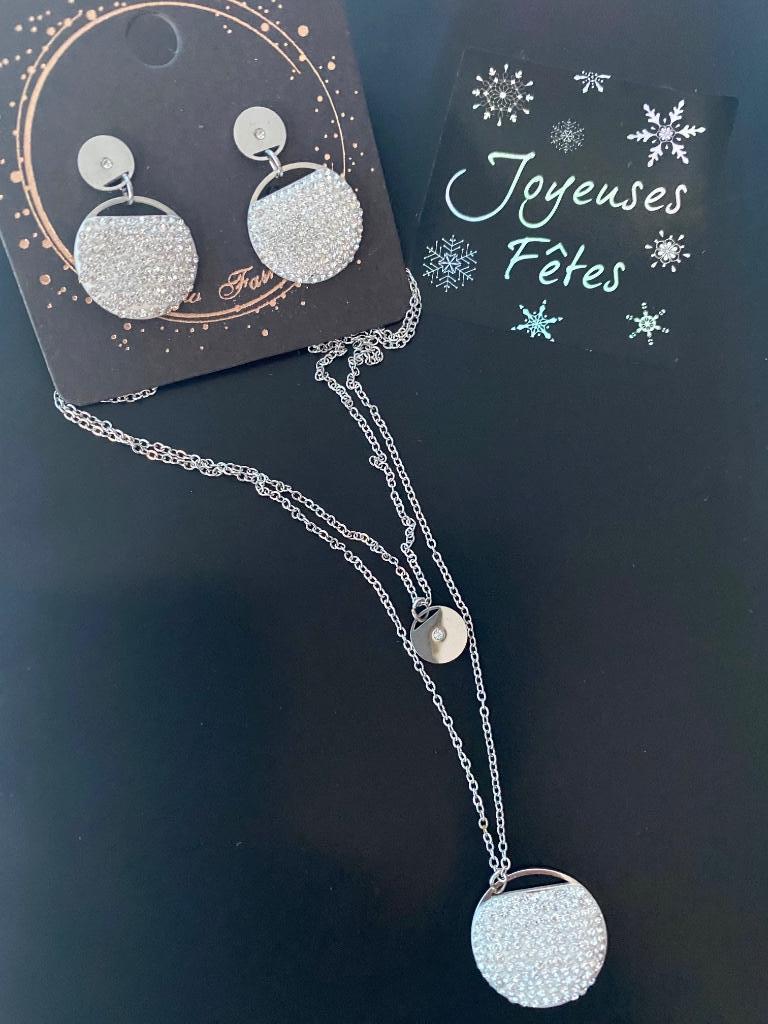 Parures Doubles Collier Et Boucles D’Oreilles, Bijoux, Sacs & Beauté, Colliers, Neuf, Avec strass, Enlèvement ou Envoi, Autres matériaux