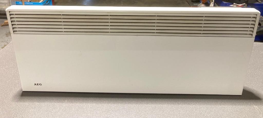 wandconvector AEG - verwarming WKL, Doe-het-zelf en Bouw, Ophalen of Verzenden, Gebruikt, 800 watt of meer, 30 tot 80 cm