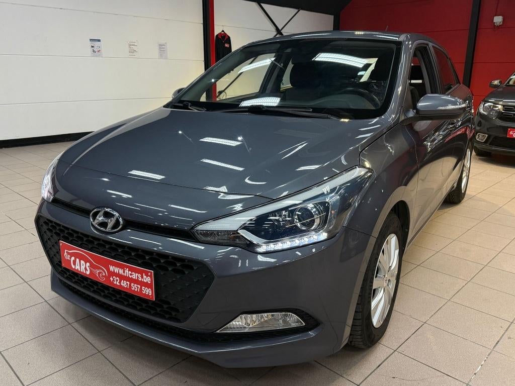 **HYUNDAI I20**AUTOMATIQUE**CLIMATISATION**1.PROPRIÉTAIRE**, Autos, Argent ou Gris, Achat, Entreprise, 5 portes