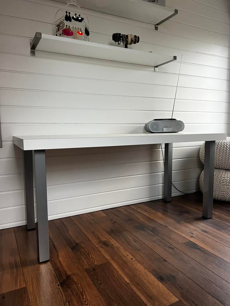 Burotafel in laminaat., Ophalen, Zo goed als nieuw