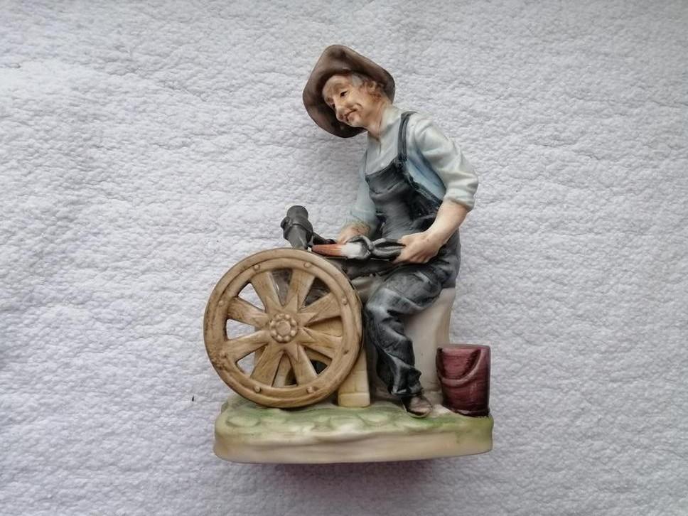 Figurine de forgeron en céramique, Envoi, Comme neuf