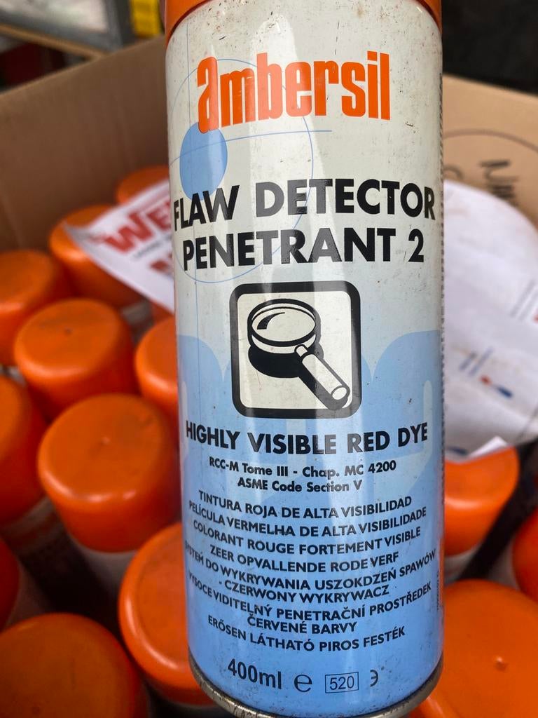 Spray scheurzoeker bij laswerken., Ophalen, Zo goed als nieuw
