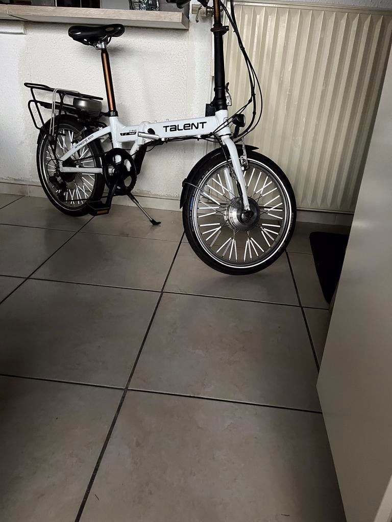 Vélo pliant électrique TALENT, Vélos & Vélomoteurs, Vélos électriques, Enlèvement, Comme neuf