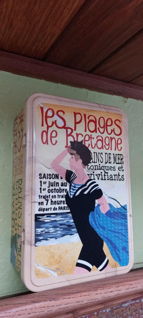 boîte à biscuits rétro en tôle Plages de Bretagne, Collections, Enlèvement ou Envoi, Neuf, Biscuits, Autres marques