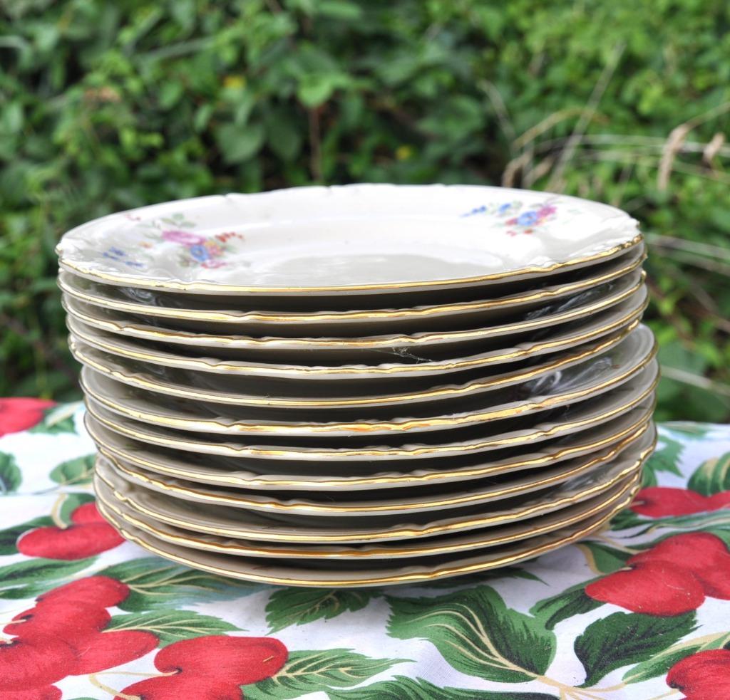 12 assiettes dessert porcelaine pologne, Antiquités & Art, Enlèvement ou Envoi