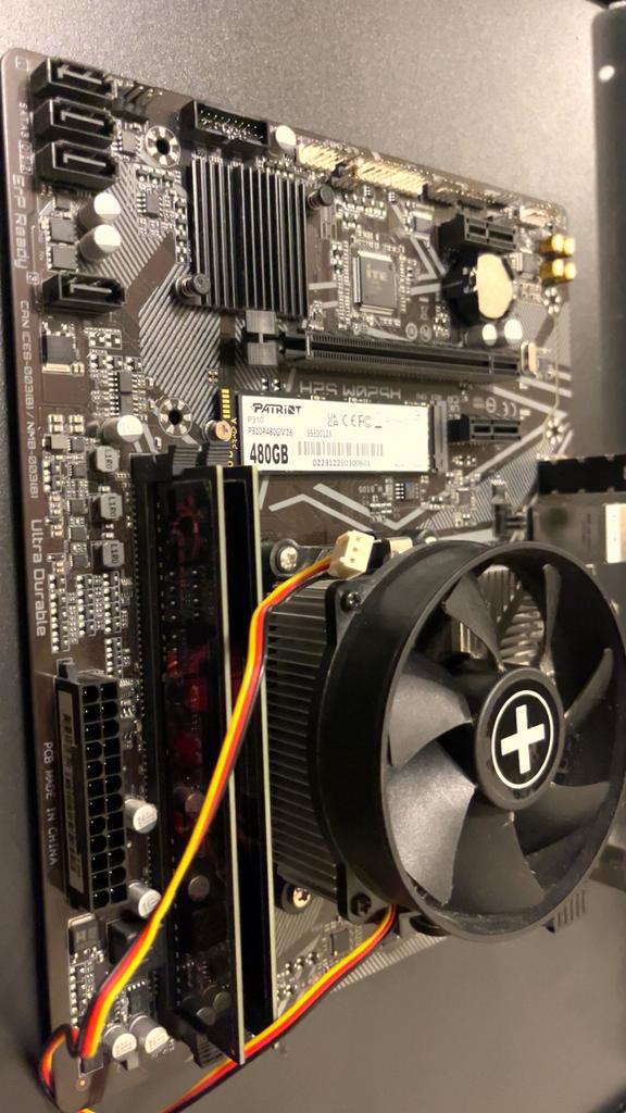 Ram+cpu+ motherboard+space, Ophalen, Gebruikt, AMD, DDR4