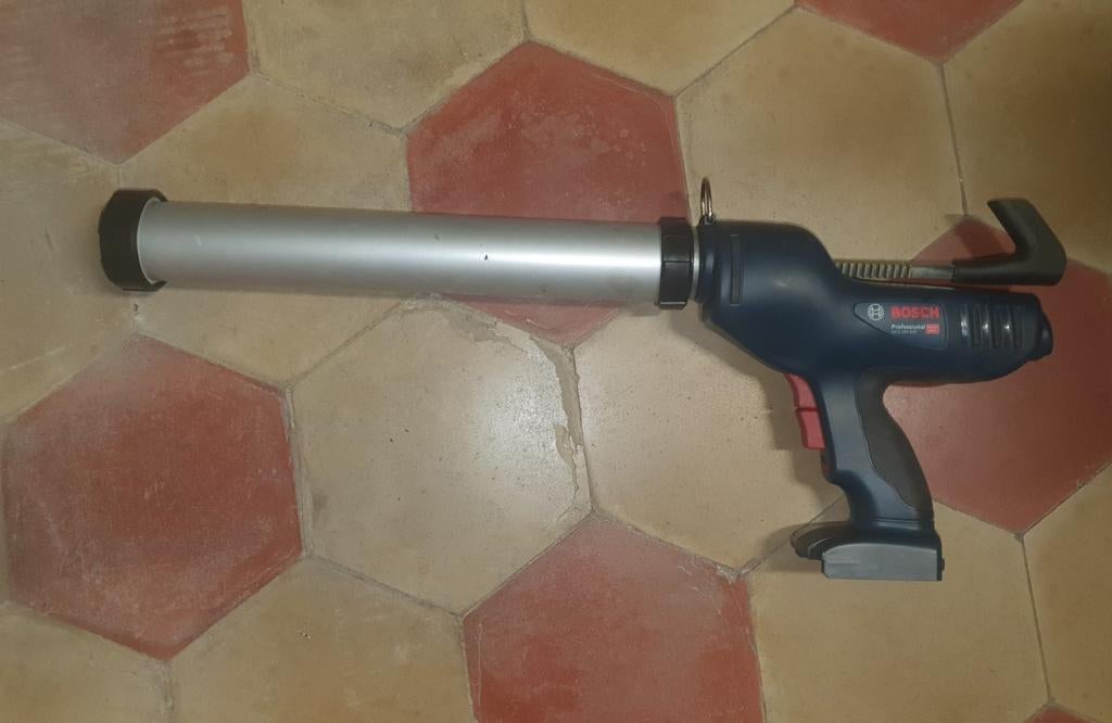 Pistolet à mastic sans-fil GCG18v-600, Bricolage & Construction, Enlèvement, Comme neuf