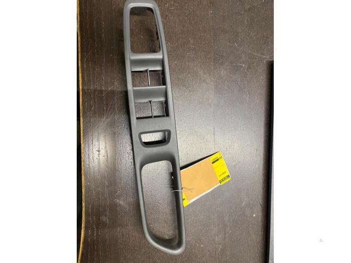 Portierlijst van een Renault Captur, Gebruikt, -, Renault, -