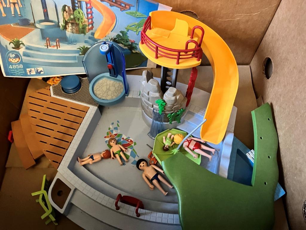 PLAYMOBIL Openluchtwaterbad Met Glijbaan - 4858, Ophalen of Verzenden, Zo goed als nieuw, Complete set