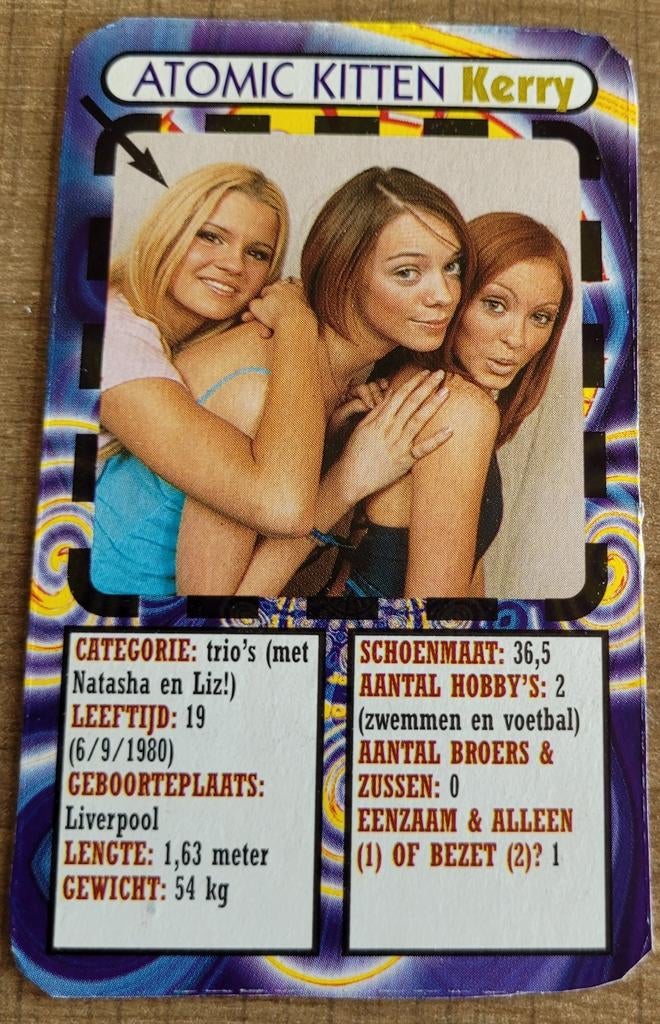 Popgroep Atomic Kitten: fotokaart (Joepie), Enlèvement ou Envoi, Comme neuf, Photo ou Carte