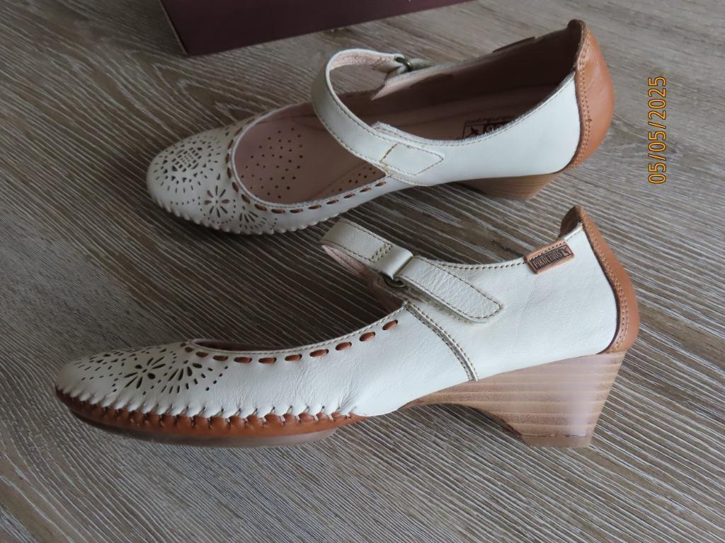 Schoenen van Pikolinos - maat 40, Kleding | Dames, Schoenen, Zo goed als nieuw, Schoenen met lage hakken, Overige kleuren, Ophalen of Verzenden