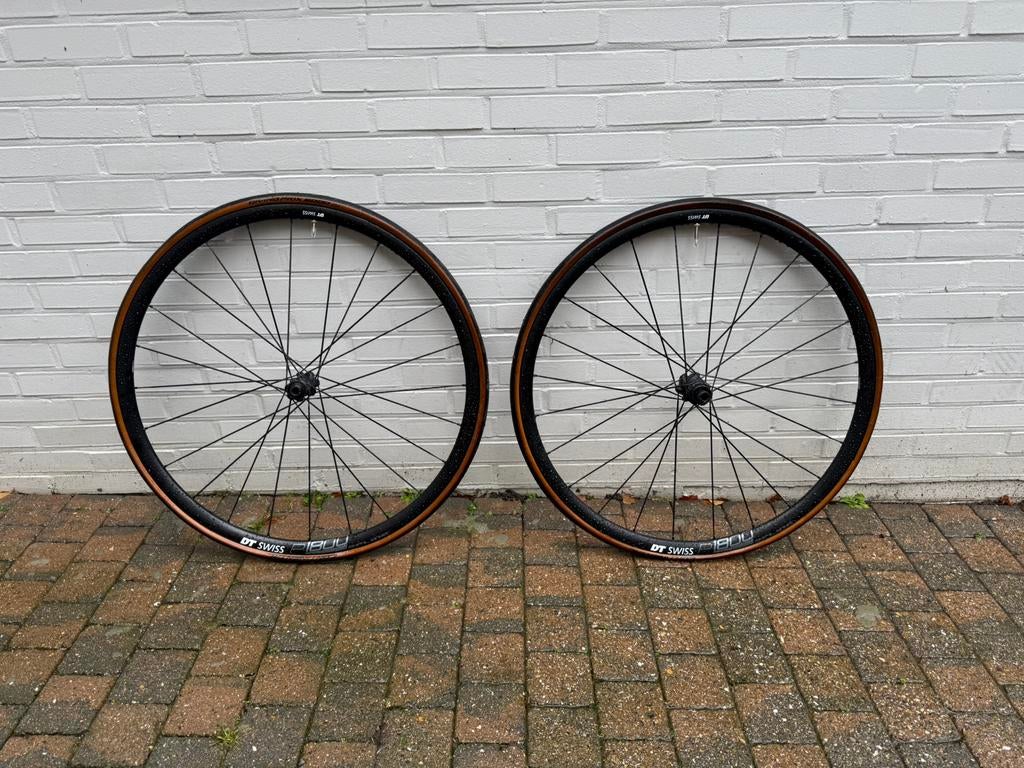 DT swiss p1800 wielen met banden, Fietsen en Brommers, Ophalen, Zo goed als nieuw