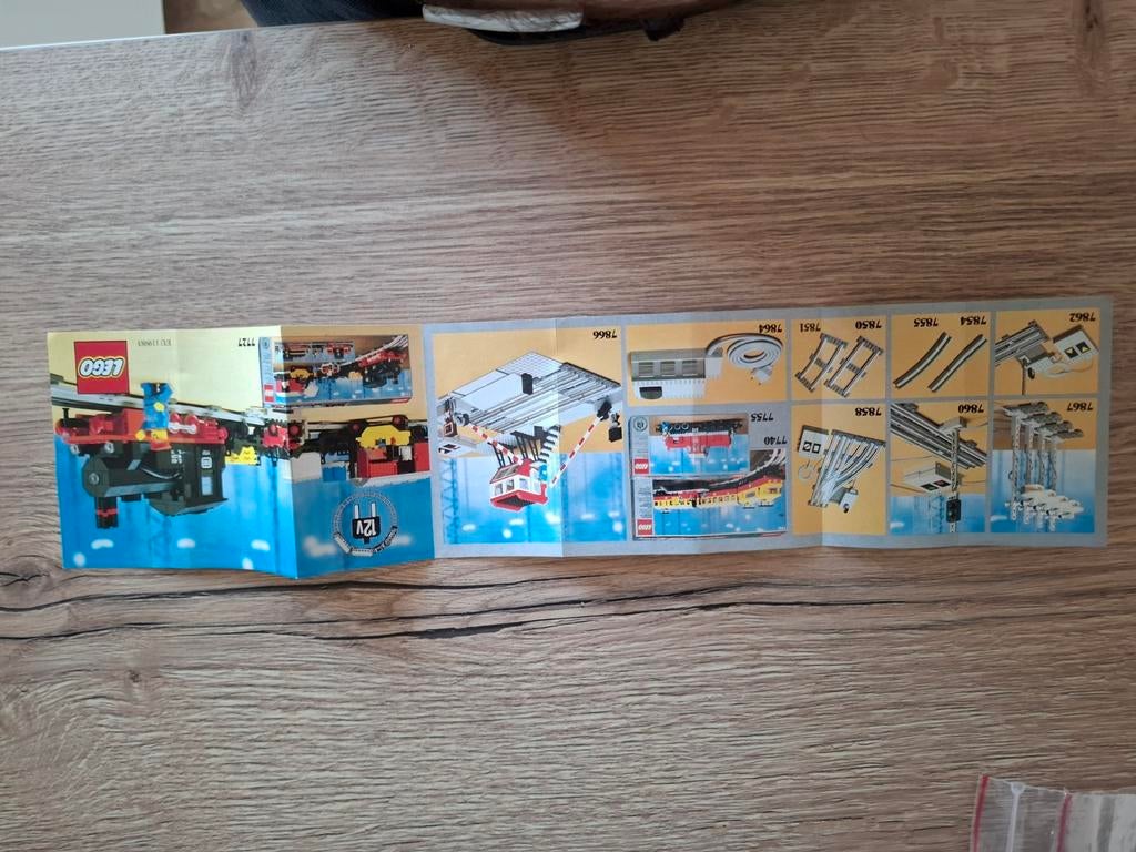 Dossier Lego de 1983, Envoi, Comme neuf, Lego