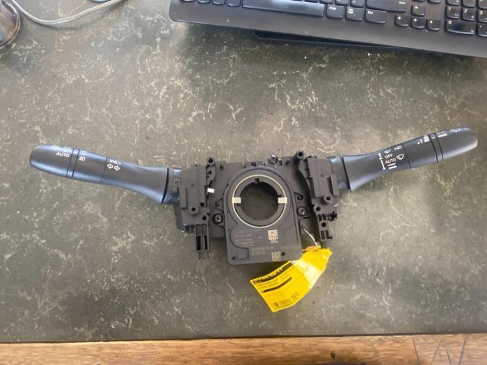 Commutateur combi colonne de direction d'un Nissan Qashqai, Enlèvement ou Envoi, 3 mois de garantie, Utilisé, Nissan
