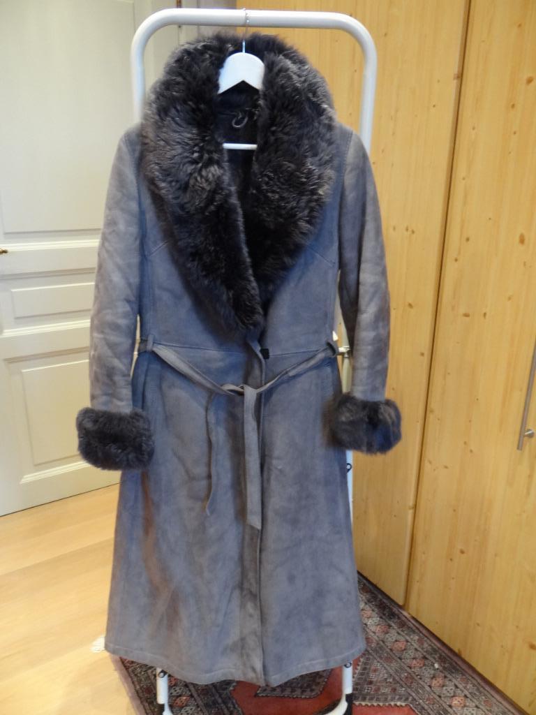 Jas in daim met echte pels. maat:42 Kleur: muisgrijs/blauw, Kleding | Dames, Blauw, Maat 42/44 (L), Ophalen of Verzenden, Huis Parmentier