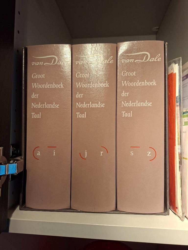 Verklarend woordenboek, Ophalen, Van Dale, Nederlands, Zo goed als nieuw