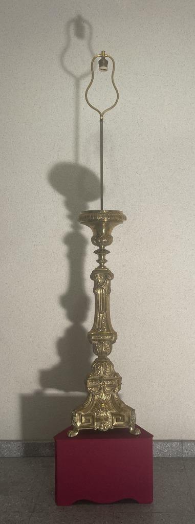 Pique-cierge/lampadaire en cuivre, Enlèvement, Cuivre