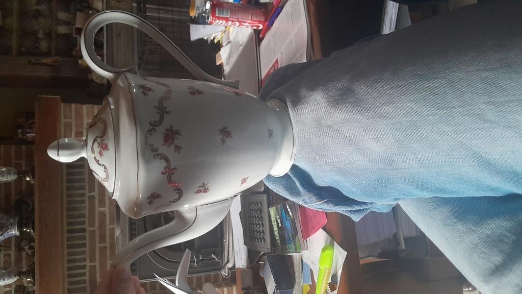 Oude porseleinen koffiepot rheinkrone bavaria, Enlèvement