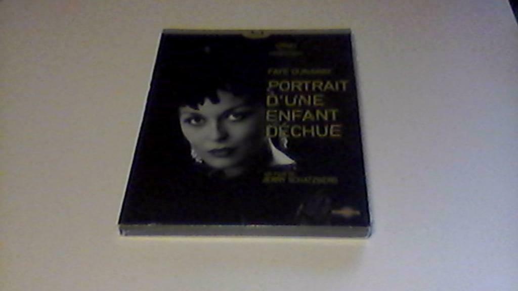 Puzzle of a downfall child / Faye Dunaway / blu-ray, CD & DVD, Blu-ray, Enlèvement ou Envoi, Drame