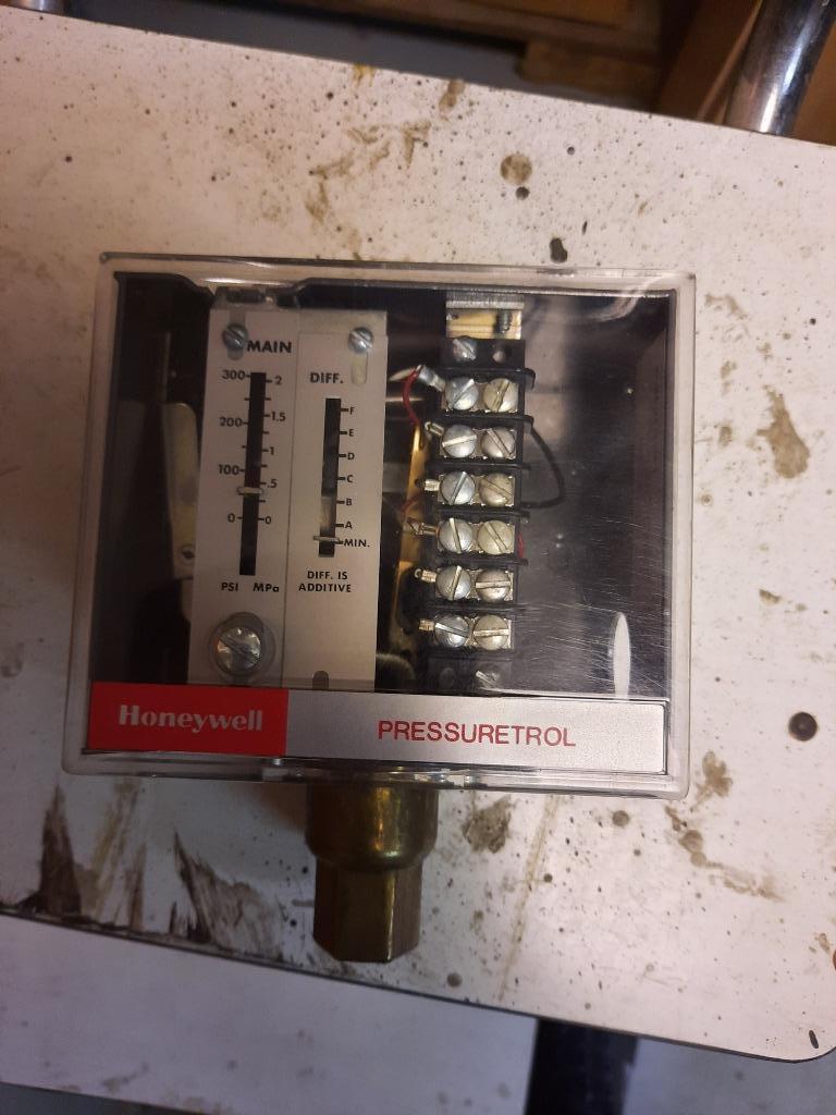 honeywell presuretrol, Ophalen of Verzenden